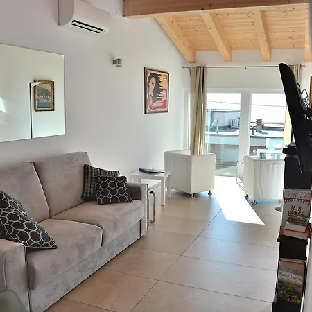 North Apartment *