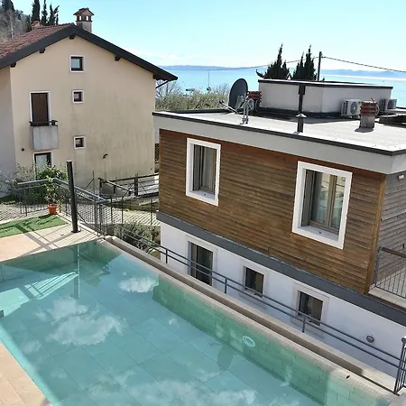 Apartment North